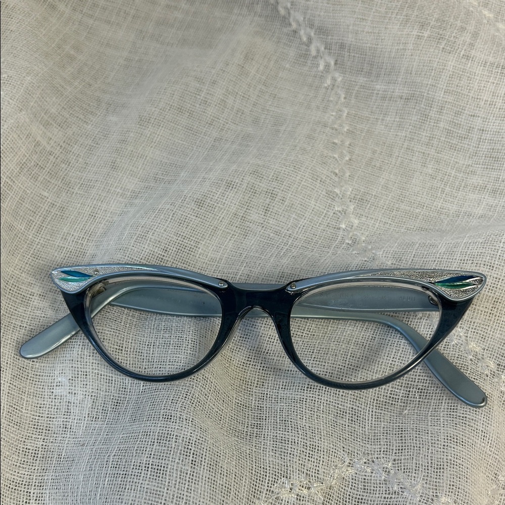 Original Vintage 50s 60s aluminum frames cat eyes